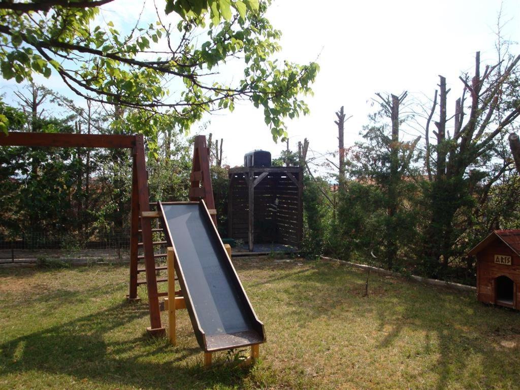 Wonderful House With Private Garden Villa ฟิออยิตา ภายนอก รูปภาพ