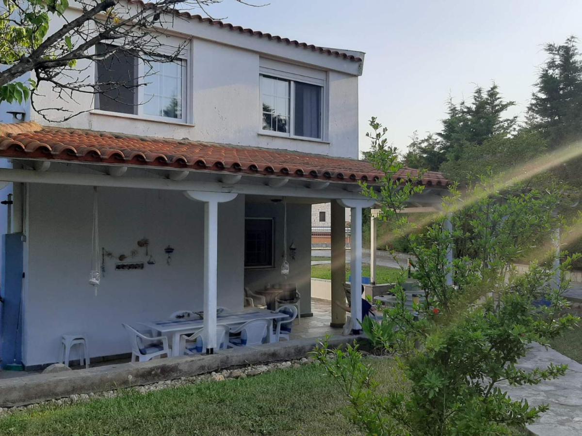 Wonderful House With Private Garden Villa ฟิออยิตา ภายนอก รูปภาพ